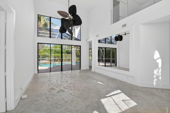 Building Photo - 11119 Blue Coral Dr