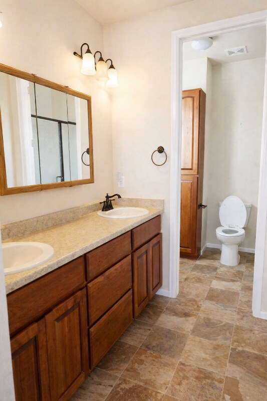 Foto del edificio - 515 Andrew Dr