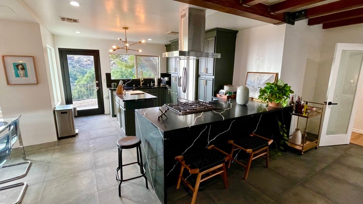 6215 Gyral Dr, Tujunga, CA 91042 House Rental in Tujunga, CA