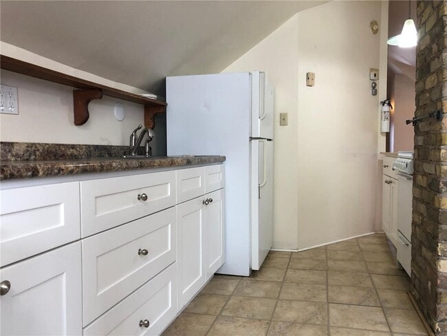 Building Photo - 900 30th Ave S