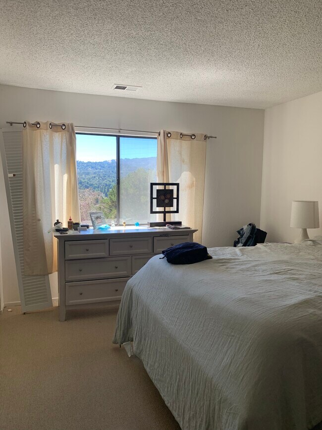 Foto del edificio - 16 Coleridge Dr