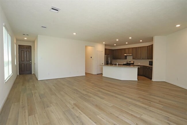 Building Photo - 6226 Topaz Pnes Trl
