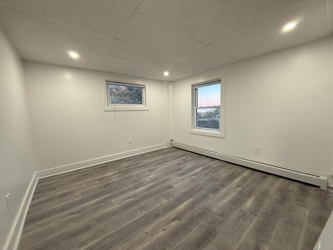 Foto del edificio - 156 Garfield Ave
