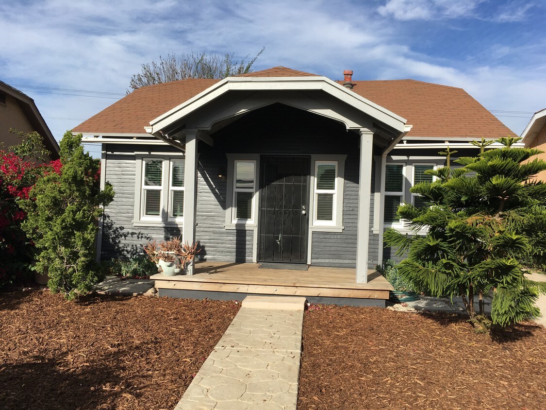 1123 E Fairview Blvd, Inglewood, CA 90302 House Rental in Inglewood