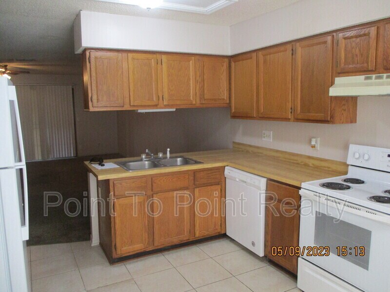 5645 Marathon Pkwy, Jacksonville, FL 32244 Townhome Rentals in