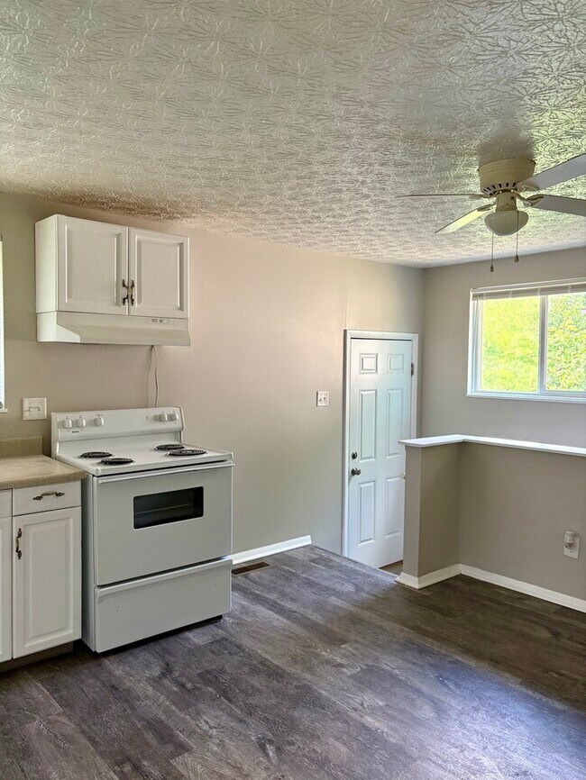 Foto del edificio - Charming 3 beds 1 bath in Columbus!