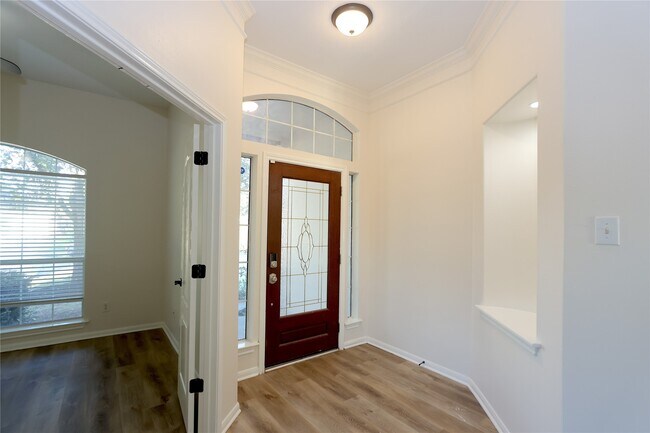 Foto del edificio - 1902 Lantana Spring Ln