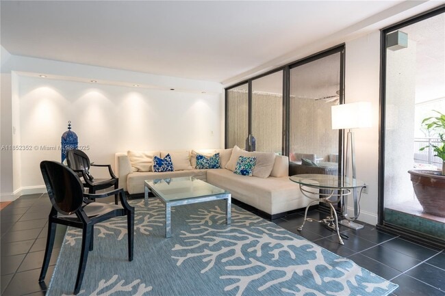 Foto del edificio - 2901 S Bayshore Dr