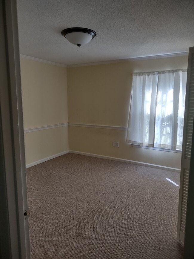 Foto del edificio - Lovely Two Bedroom/Two Bath Condo - THREE ...