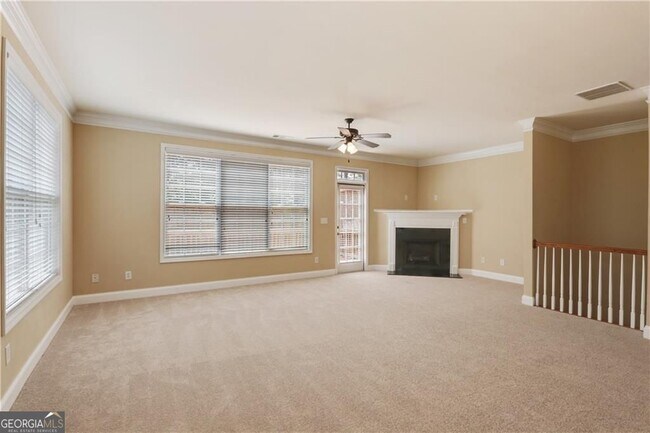 Foto del edificio - 5060 Windcrest Ln