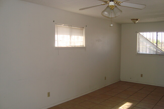 Building Photo - Northeast El Paso Duplex