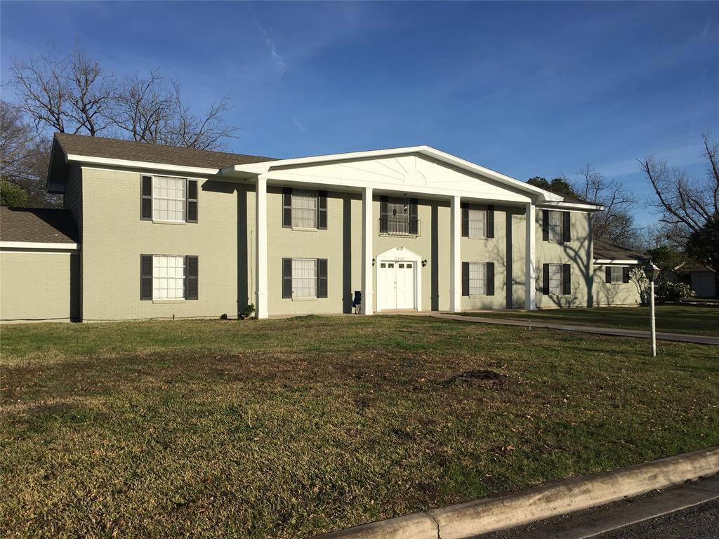 Foto principal - 1400 Fairground St