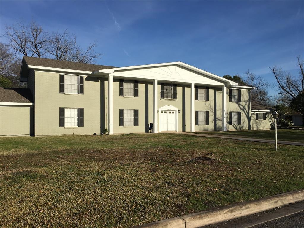 Primary Photo - 1400 Fairground St