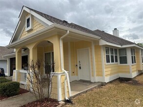 Building Photo - 9929 Wild Ginger Dr