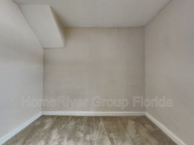 Foto del edificio - 2027 W 12th St
