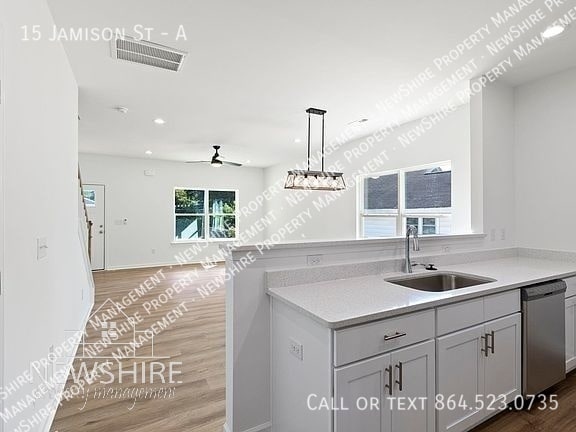 Foto del edificio - 15 Jamison St