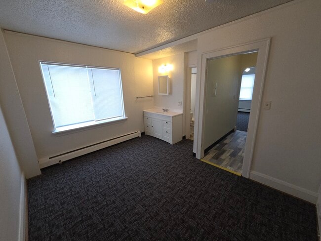 Foto del edificio - 1143 1st St NW