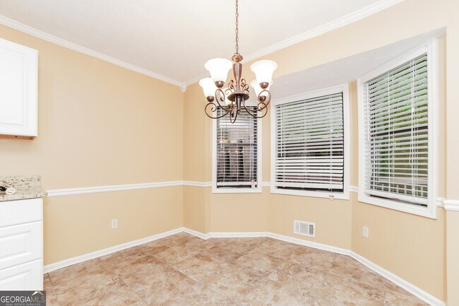 Building Photo - 4027 Evelyn Dr