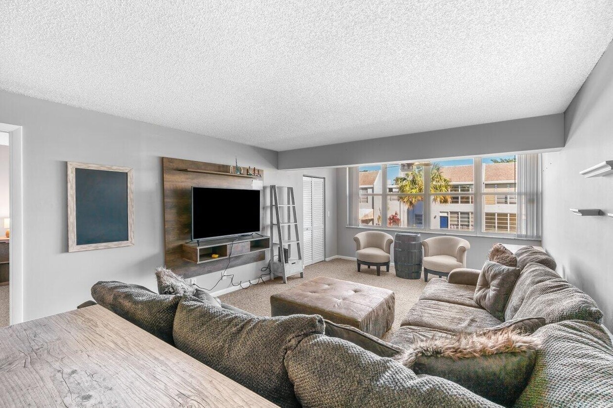 Foto principal - 2900 SW 22nd Ave