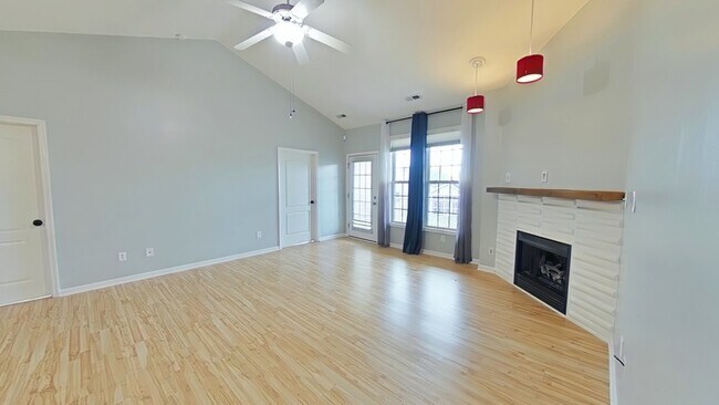 Building Photo - 1324 Kershaw Loop