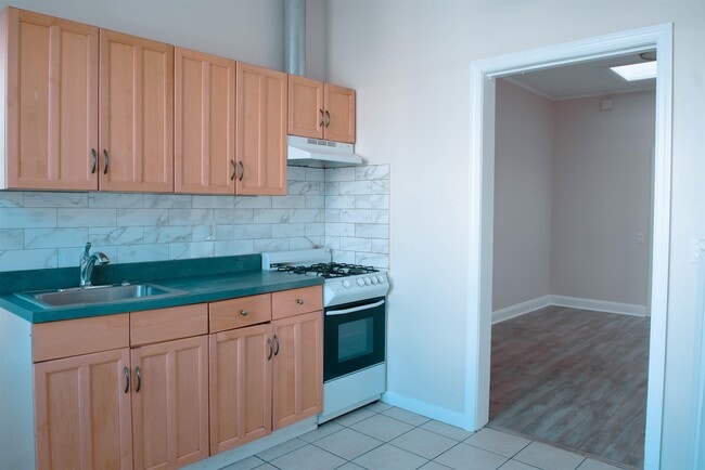 Building Photo - 4000 Bergenline Ave