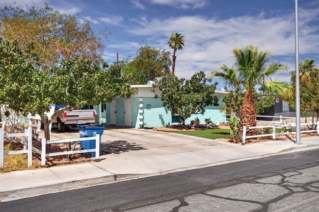 Building Photo - 1305 Phillips Ave