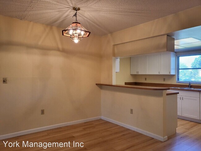 Building Photo - 2 br, 2 bath House - 853 Mecca Drive # 1B