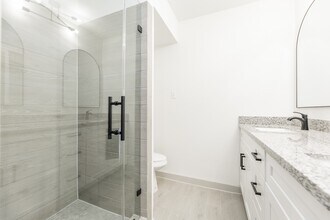 Building Photo - 7115 Falling Waters Dr