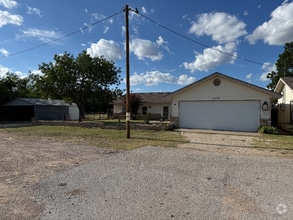 Building Photo - 3674 E Hwy 80