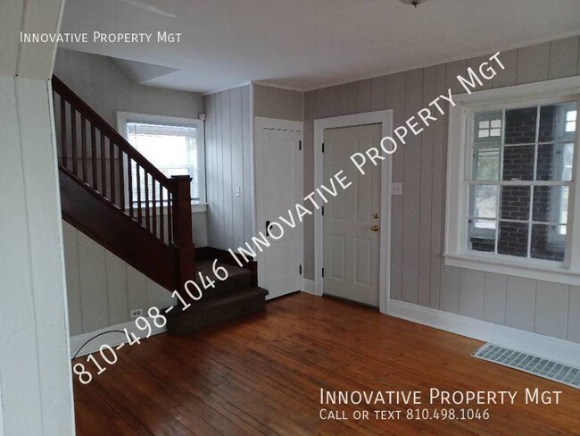 Building Photo - Move in Special! Two weeks free! Spacious ...