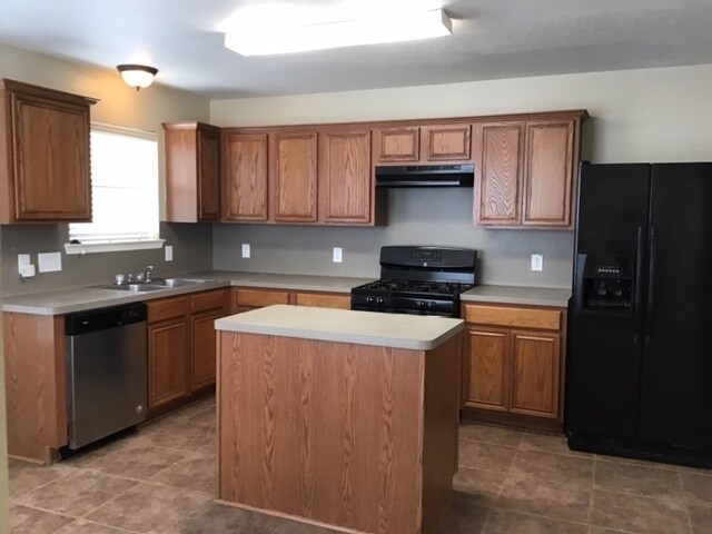 Foto del edificio - 18018 Melissa Springs Dr