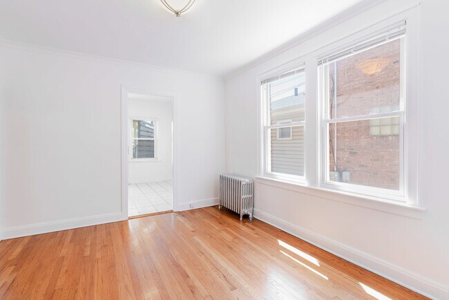 Building Photo - 5219 N Rutherford Ave