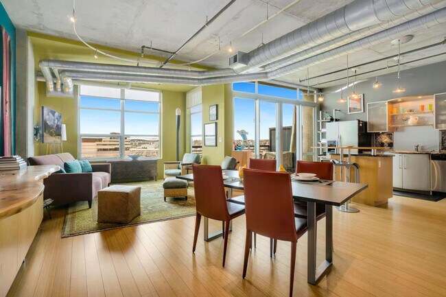 Foto del edificio - 1475 Delgany St