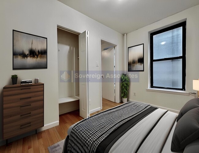 Building Photo - 401 E 68th St