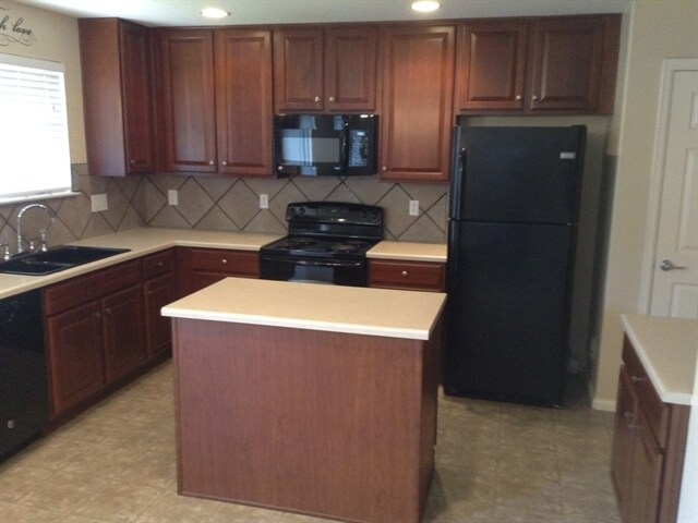 Foto del edificio - 4274 Prairie Dr