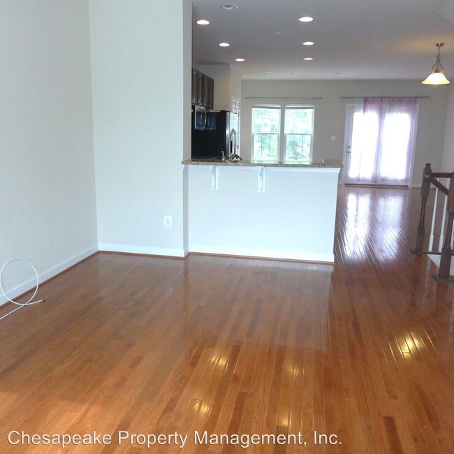 Building Photo - 330 Paladium Ct