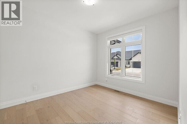 Photo du bâtiment - 2434 Barkley Ave