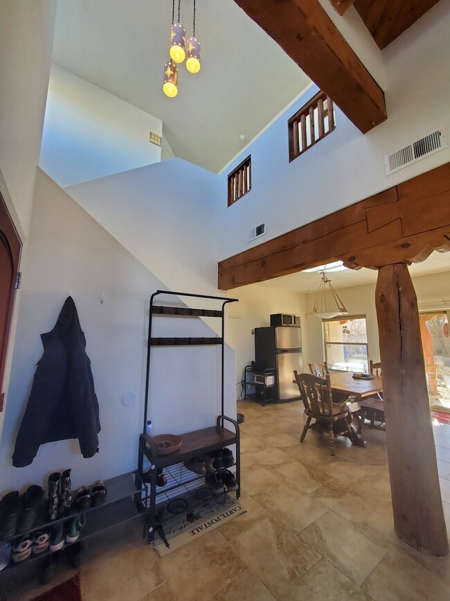 Foto del edificio - 12700 Desert Sky Ave NE