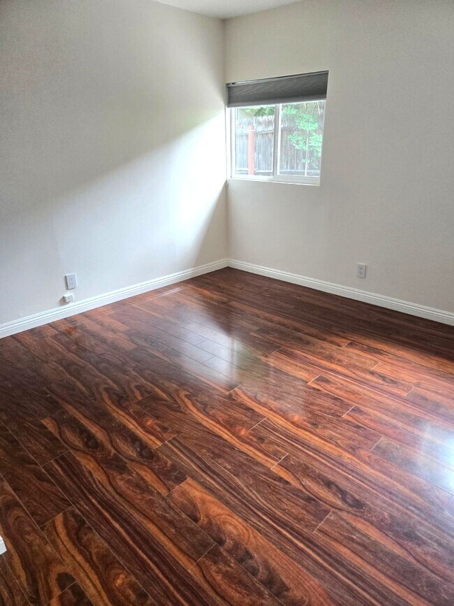 Foto del edificio - 12740 Landale St