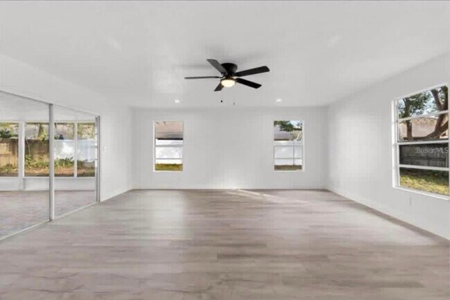 Building Photo - 14915 Gentilly Pl