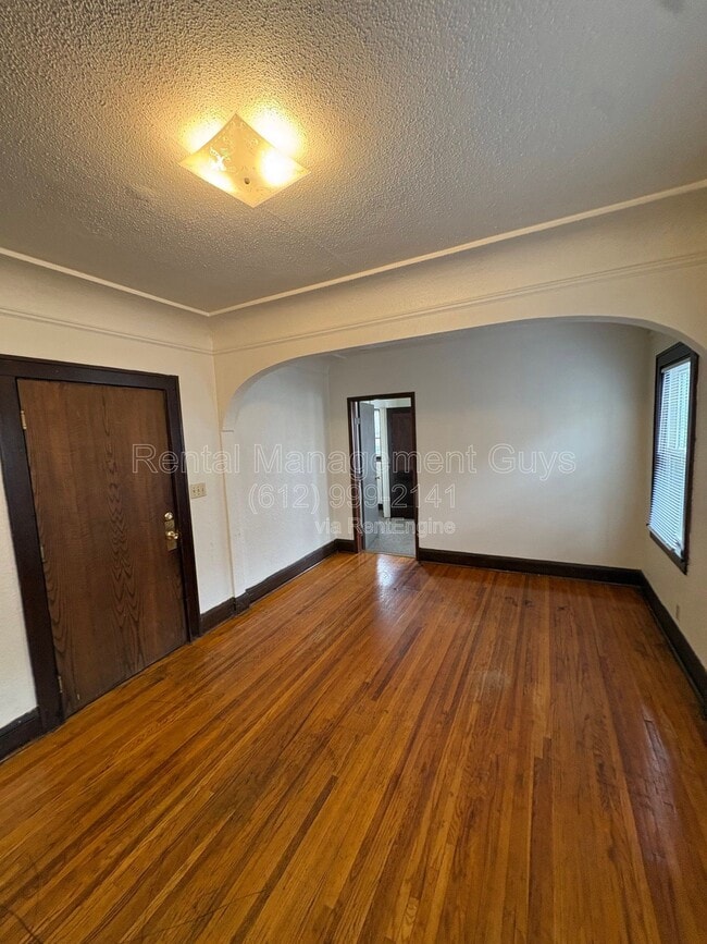 Foto del edificio - 3318 N Penn Ave