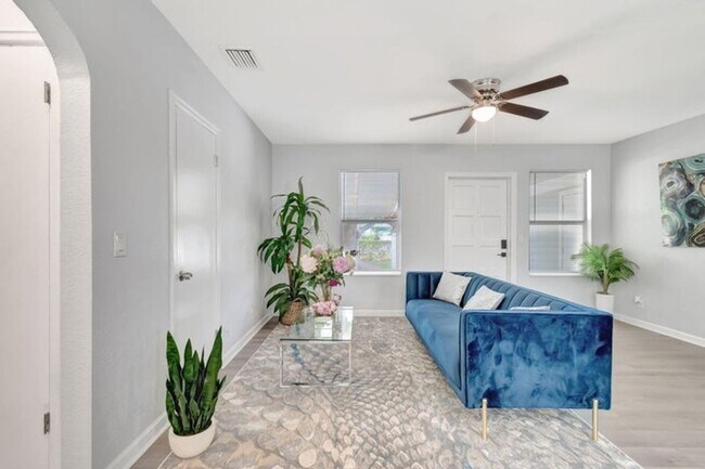 Building Photo - 621 S Swinton Avenue, Delray Beach, FL 33444