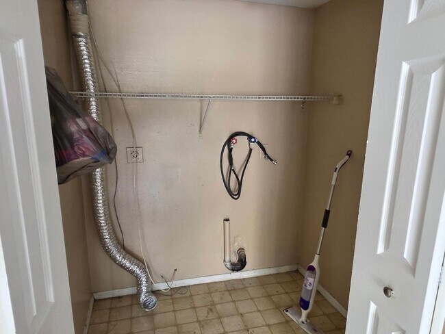 Foto del edificio - Move-In Ready 2BR/2BA Home in Prime Location!