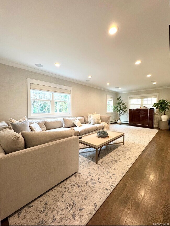 Building Photo - 42 Franklin Ave