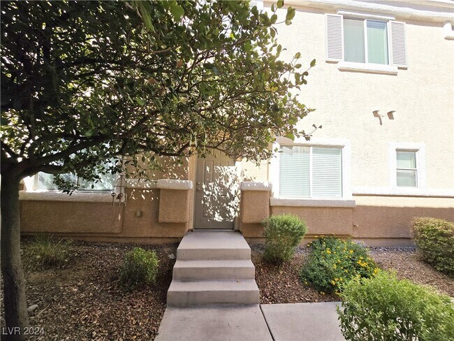 Foto del edificio - 9133 Camp Light Ave