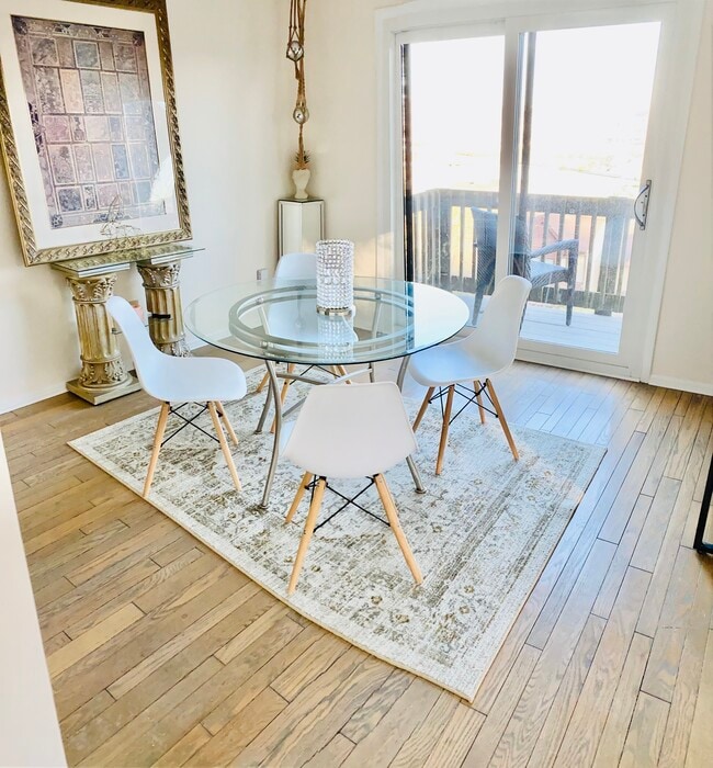 Building Photo - 2415 Maryland Ave