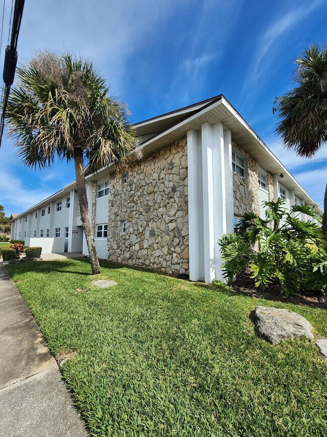 Foto del edificio - 5600 N Banana River Blvd