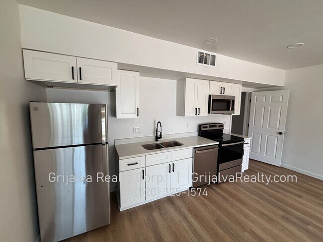 Foto del edificio - 2924 N Winstel Blvd