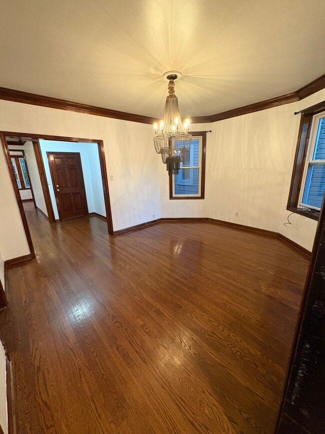 Dining room - 3041 W Leland Ave
