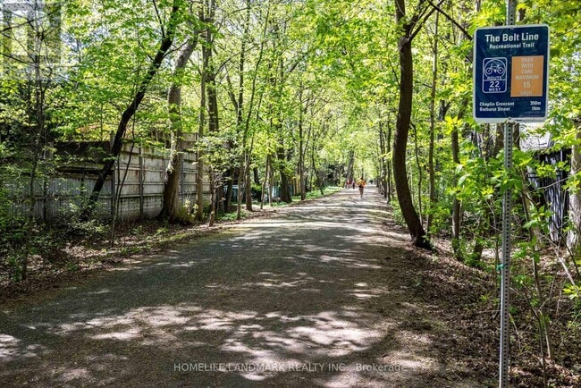 Building Photo - 241 Forest Hill Rd